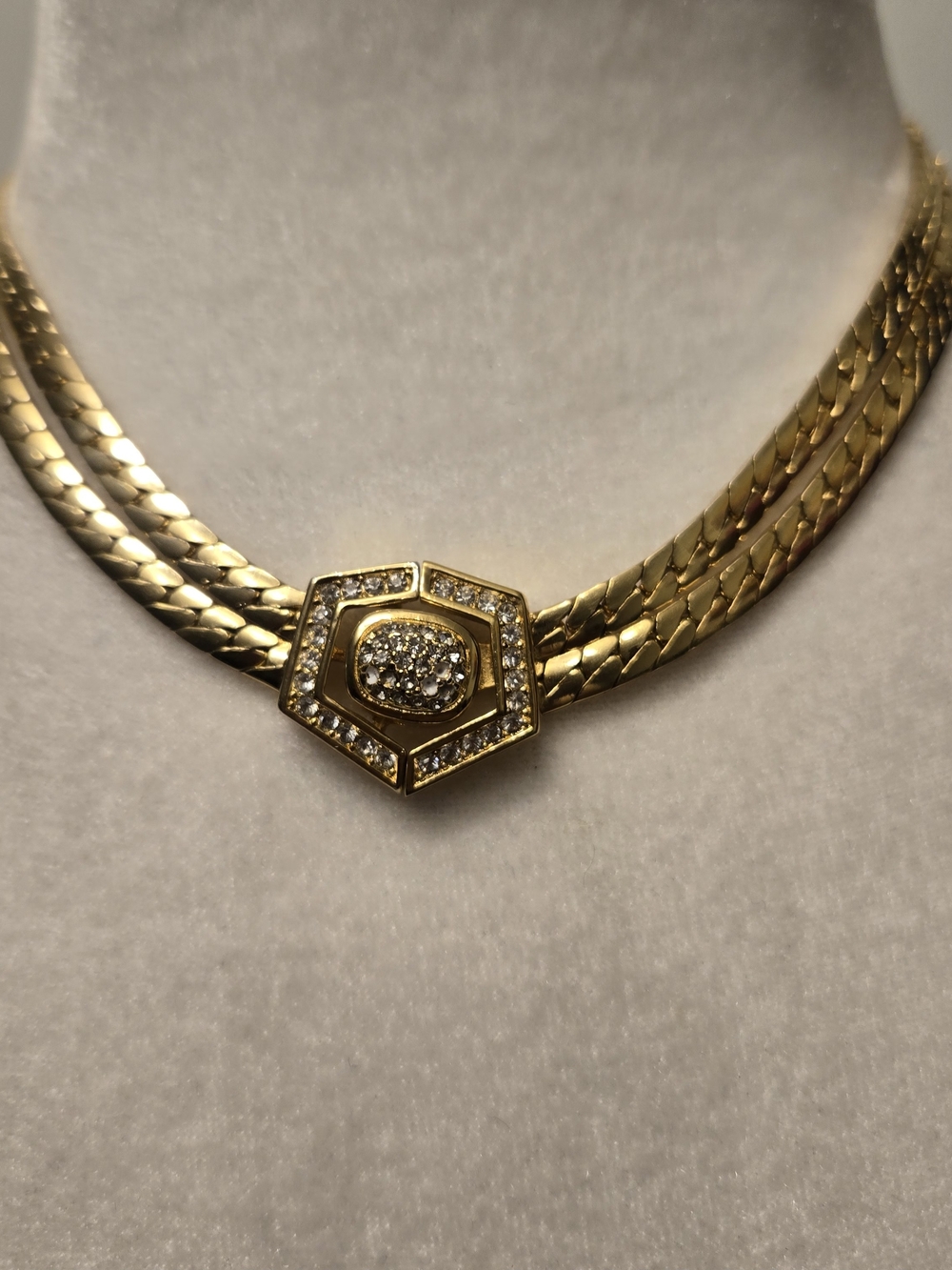 Cristhian Dior Gold Pave Hexagon Statement Necklace - Picture 7 of 13